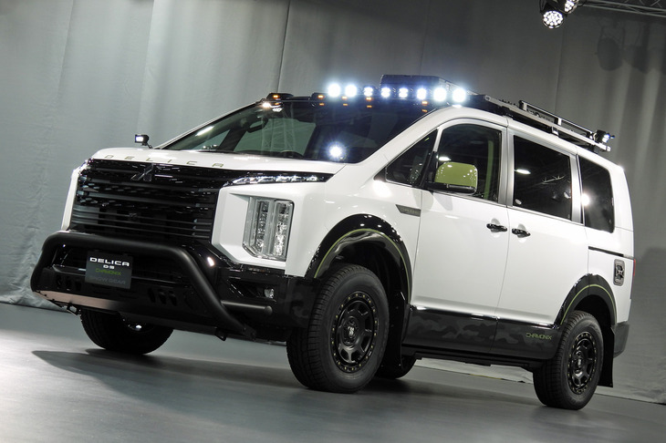 三菱デリカD：5 CHAMONIX SNOW GEAR（エクステリア）