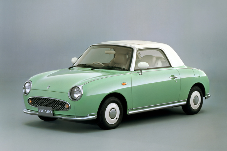 英国などではファンクラブまでできて、カルト的な人気を博している「日産フィガロ」（1991-1992年）。海外で「かわいいクルマ」がウケないというのは本当か？　ウケるためのキモはどこにあるのか？