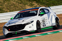 かつては販促が主目的だったモータースポーツ活動だが、今日では人材育成に技術検証、カスタマーとのコミュニケーションと、その意義は様変わりしている。写真は2023年のスーパー耐久シリーズを戦った「MAZDA SPIRIT RACING MAZDA3 Bio concept」。バイオディーゼル燃料の有用性を検証するべく投入された車両で、この施策は現在も続けられている。