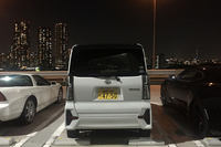 ジャムパンとクリームパンの間に食パンが立っている!?