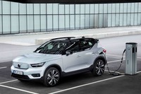 ボルボ初の量産型EV「XC40リチャージ」生産スタート　2020年10月下旬にもデリバリー開始の画像