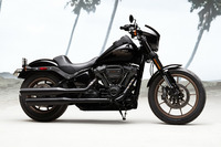 ハーレーダビッドソンから「ローライダーS」登場　黒が特徴のアグレッシブなニューモデルの画像