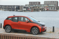 BMW i3 レンジ・エクステンダー装備車