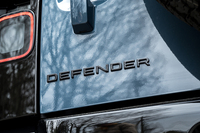 ディフェンダー110 X-DYNAMIC HSE P300e（4WD/8AT）【試乗記】の画像