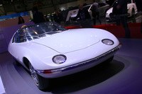 「テスチュード」の全長×全幅は4300×1720mm。全高はわずか1060mm！