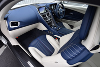 2トーンカラーのインテリアは、オプションとして提供される。