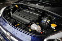 「500Xクロスプラス」に搭載される1.4リッター直4ターボエンジン。25.5kgmという、「ジープ・レネゲード トレイルホーク」を2.0kgm上回る最大トルクを発生する。