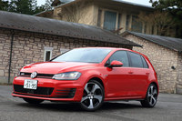 「フォルクスワーゲン・ゴルフ」伝統のスポーツグレードである「GTI」。現行モデルは2013年9月に日本に導入された。