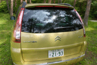 写真をクリックするとシートが倒れるさまが見られます。