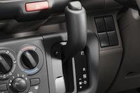 5段AGS車のシフトセレクター。
    