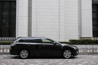 「スポーツワゴン」は、「セダン」や5ドアハッチバックの「スポーツ」に較べて、30mm長く、50mm高い。なお、幅とホイールベースは、3車種とも同寸。