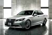 「トヨタ・クラウンマジェスタ」。写真は、装備充実の“Fバージョン”。