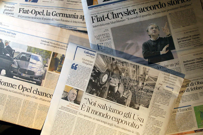 一連のフィアット動向を伝えるイタリアの新聞。