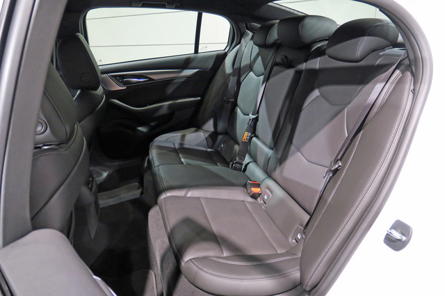 キャデラックCT5プラチナム 内装・外装など43枚 【画像・写真】 - webCG