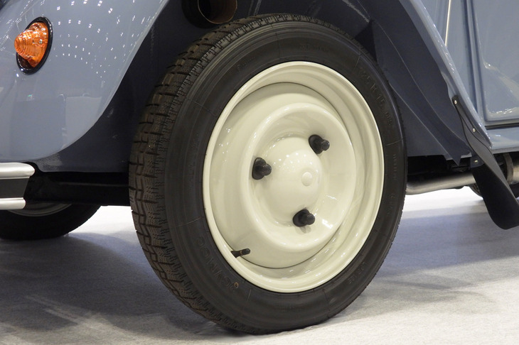 シトロエン2CV（1988年／ガレージイガラシ）