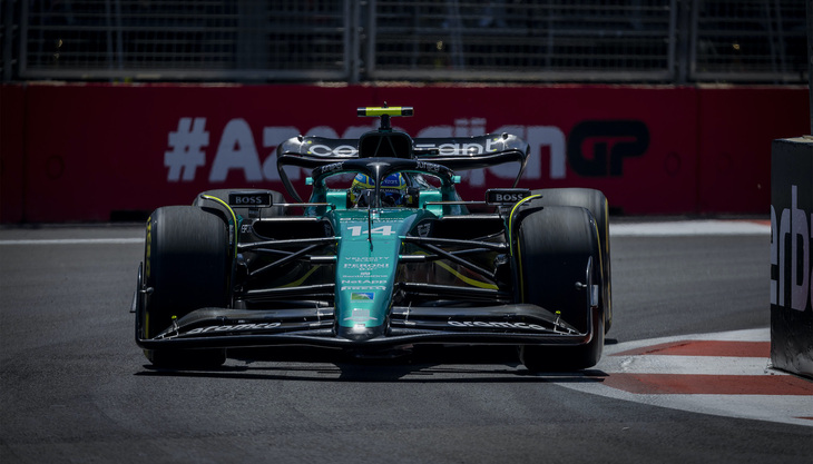 アストンマーティンのフェルナンド・アロンソ（写真）は4位フィニッシュ。今季好調のチームは、DRSの不具合が直らないという問題に直面するも、アロンソは予選6位、スプリントでも6位入賞、そしてレースではセーフティーカー明けに4位にジャンプアップ。最後までルクレールを追いかけたが、僅差で4戦連続3位を逃した。チームメイトのランス・ストロールは、予選9位、スプリント8位、レースでは7位入賞。（Photo=Aston Martin）