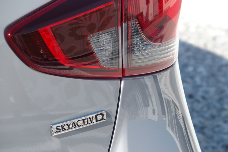 マツダ2 XDスポルト＋（海外仕様車のリアのエンブレム）