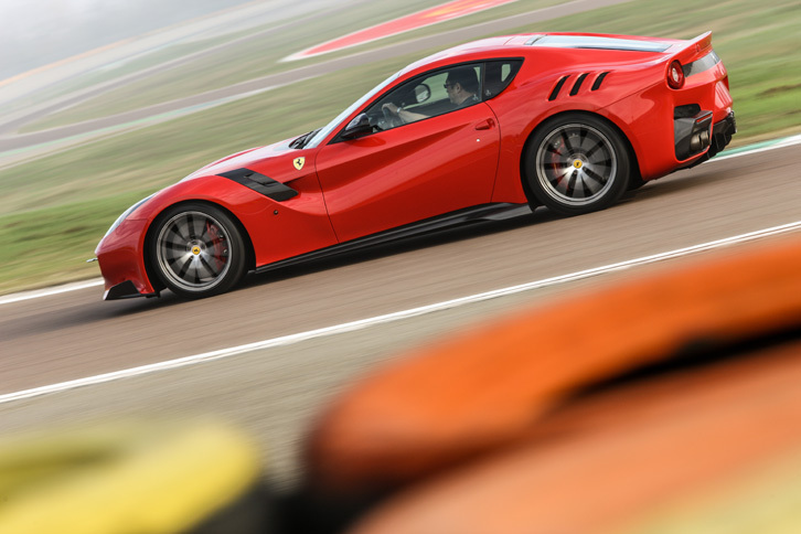 フェラーリF12tdf