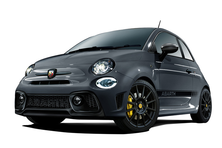 「アバルト595コンペティツィオーネ パフォーマンスパッケージII」