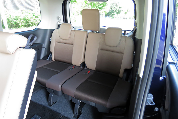 日産セレナG（3列目シート）