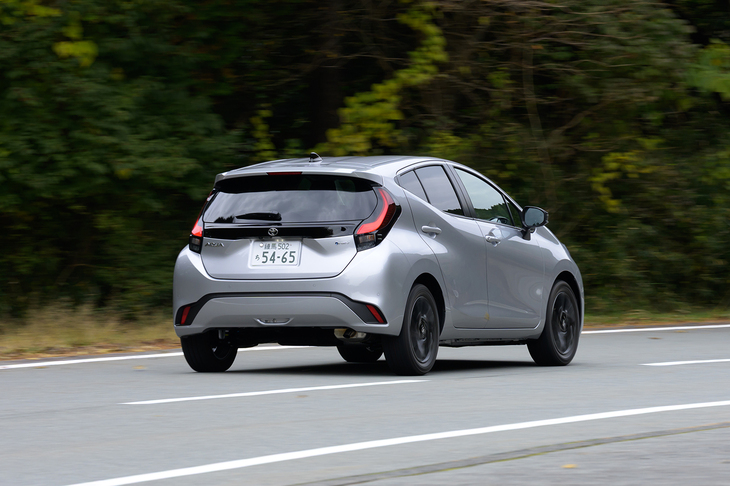 デビュー当時より価格は上がっているが、ここで紹介した進化のほかにもデビューからの4年間でETC2.0やドライブレコーダー、ブラインドスポットモニター、パノラミックビューモニターなどが標準装備となっている（「Z」の場合）。