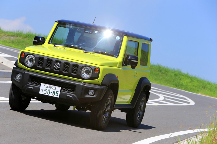 乗り心地に関する点では、フレームの剛性を従来モデル比で1.5倍に高めたほか、縦方向にはやわらかく、横方向には高い剛性を発揮する大型のボディーマウントゴムを採用。振動の低減と走行安定性の向上を実現している。