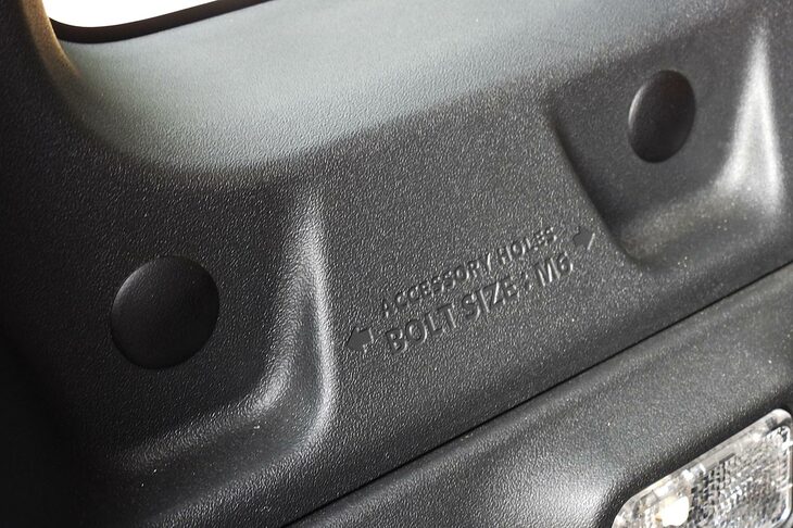 スズキ・ジムニー ノマド（ユーティリティーナット）