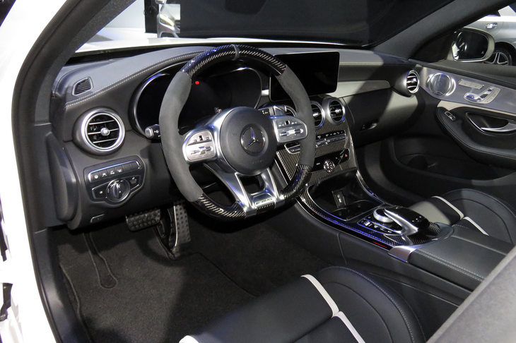 メルセデスAMG C63 Sセダン（インテリア）
