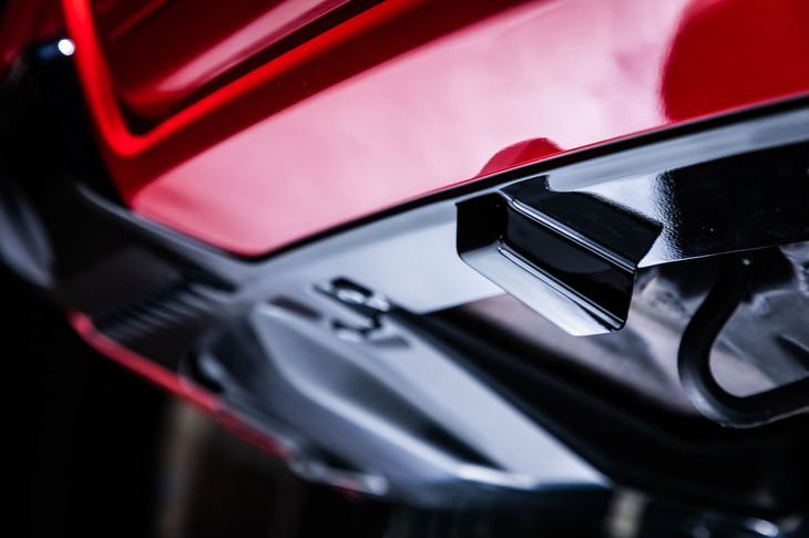 ホンダ・ヴェゼルe：HEVモデューロXコンセプト（リアバンパー下部）