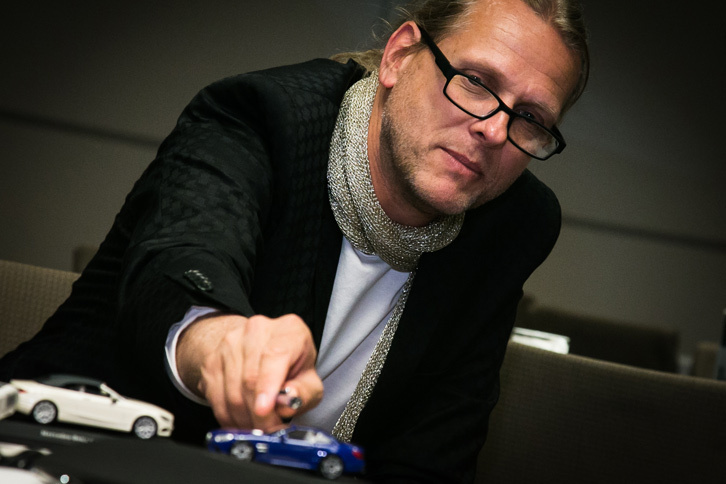 1987年にカーデザイナーとなり、以降さまざまなメーカーをわたり歩いてきたバドシュトゥブナー氏。ダイムラーでは、2014年から現職を務めている。