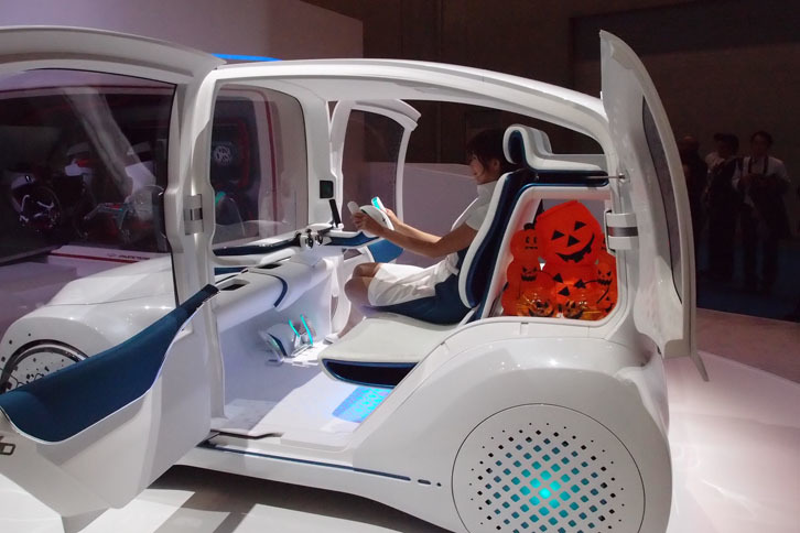 トヨタ車体ワンダーカプセルコンセプト（インテリア）