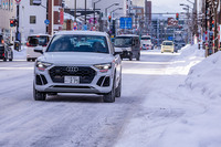 市街地における加速や制動シーンでは、「ブリザックVRX3」のしっかりとしたグリップ感が印象的だった。トラクションコントロールやABSの介入タイミングが予想よりも遅く、さらに作動も少なかったのは、優れたスノー＆アイス性能を有していることの証しといえそうだ。