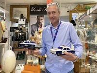 イル・メルカティーノ シエナ店を、フランチャイジーとして20年以上にわたって仕切るジャンニ・ビンディ氏。