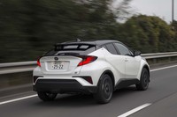 今回は高速道路や山岳路を約270km試乗。燃費は満タン法で10.3km/リッターを記録した。
	 