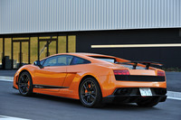 【テスト車のオプション装備】
カーボンセラミックブレーキ（オレンジキャリパー）＝203万1750円／スーパーレジェーラリアウイング＝74万250円／カーボンファイバーエンジンベイトリム＝53万5500円／インテリアカーボンパッケージスーパーレジェーラ＝51万7650円／スーパーレジェーラフロアマット＝8万2950円／盗難防止システム＝7万2450円／リアビューカメラ＝32万2350円／ナビゲーションシステム＝25万6200円／トラベルパッケージ＝8万3475円