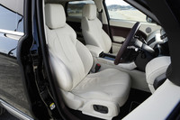 プレステージのインテリアは、「スピリット」「クチュール」（写真）「アンビアンス」「パイプ」「エレメント」の5種類が用意される。