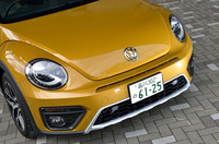 フロントまわり。ハニカムグリルやアンダーガード付きのバンパーでドレスアップされている。