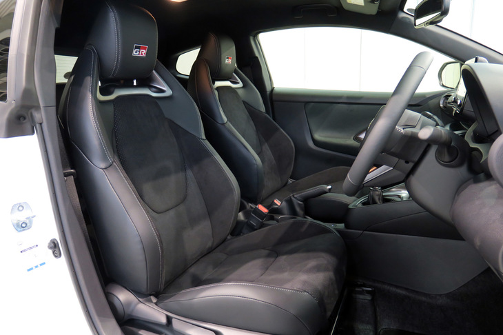 トヨタGRヤリスRZ“ハイパフォーマンス”（フロントシート）