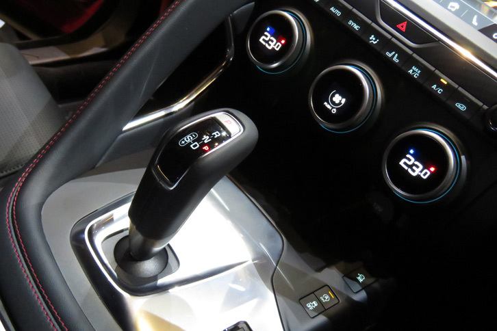 ジャガーEペース ファーストエディション2.0L P250（シフトセレクター）