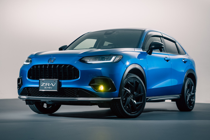 ホンダアクセスの用品を装着した「ホンダZR-V」。