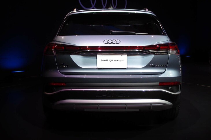 アウディQ4 40 e-tron Sライン