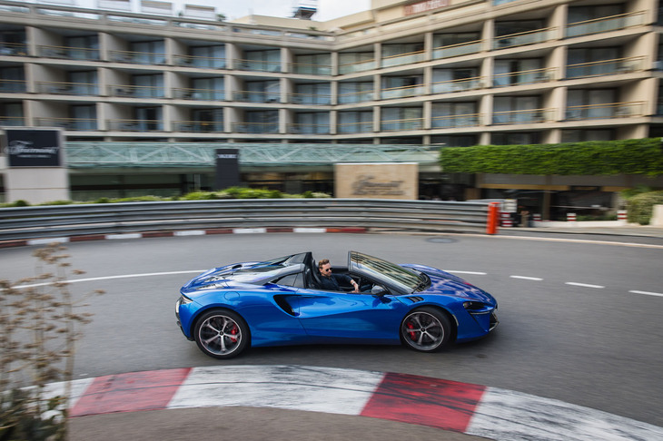 マクラーレン・アルトゥーラ スパイダー