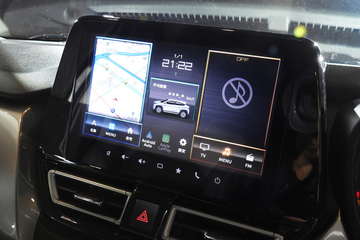 スズキ・フロンクス（スマートフォン連携メモリーナビゲーション）