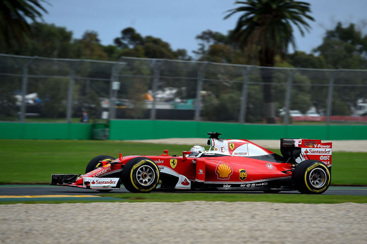 冬の合同テストで度々最速タイムを記録し、王者追撃の体制を整えてきたフェラーリ。ニューマシン「SF16-H」を駆り、開幕戦からベッテル（写真）＆キミ・ライコネンが1-2を走ったことは、スクーデリアのみならずF1に刺激を与えるいいニュースだった。オーストラリアではメルセデスに速さ、戦略で負けたものの、レースによっては活躍が期待できそうである。（Photo=Ferrari）