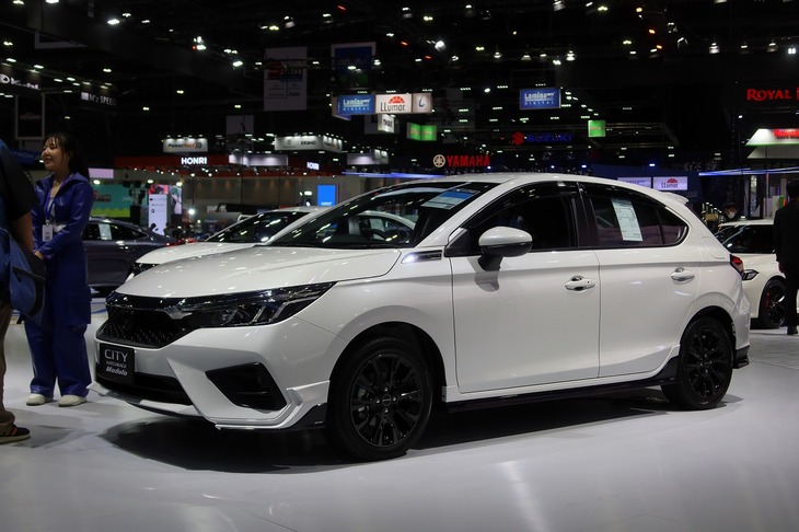 日本ではすっかり“懐かしい車名”になってしまった「ホンダ・シティ」。写真の「シティ ハッチバック」は「フィット」と共通のプラットフォームを持つコンパクトカーとしてラインナップされている。