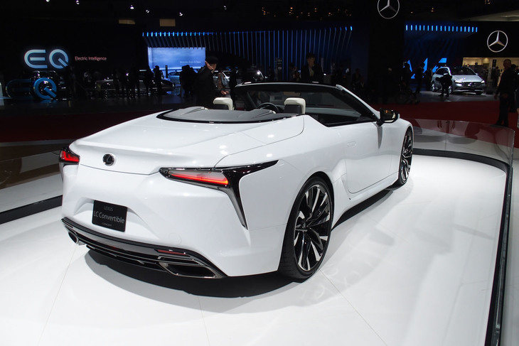 レクサスLCコンバーチブル