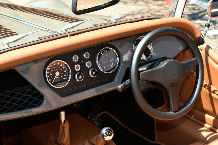 モーガン4/4（ダッシュボード）