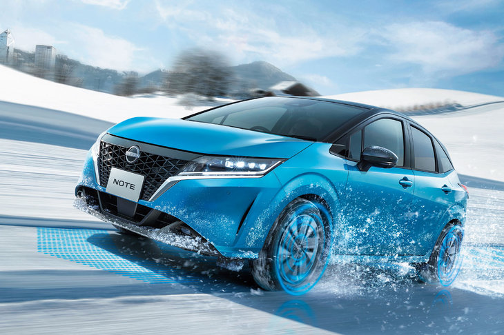 現行「日産ノート」の特徴といえば、スポーティーな走りの味つけだ。4WDモデルは最高出力68PSというパワフルなモーターをリアに積んでおり、ちょっとしたスポーツ4WD車としてのキャラクターが与えられている。