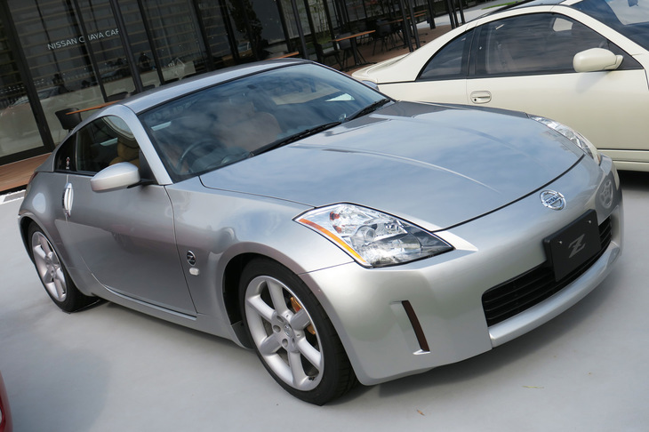 2002年に登場した5代目「フェアレディZ」。Z33型と呼ばれるこのモデルは、全日本GT選手権やSUPER GTでも活躍した。