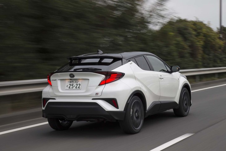 今回は高速道路や山岳路を約270km試乗。燃費は満タン法で10.3km/リッターを記録した。
	 